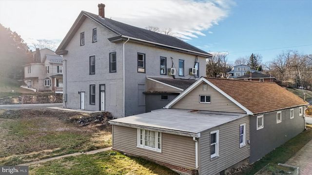 121 SUSANNA ST, Dalmatia, PA 17017