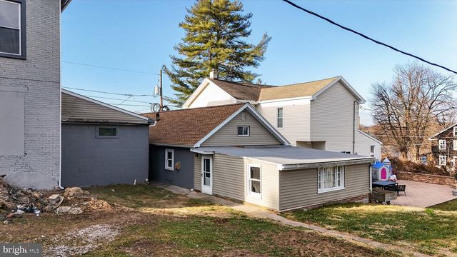121 SUSANNA ST, Dalmatia, PA 17017