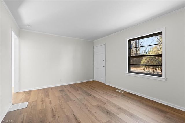 2021 Cannon Avenue, Winston-salem, NC 27105