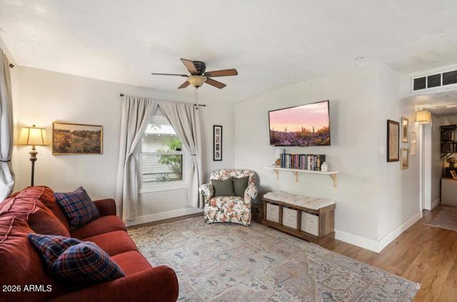 5540 W NORTHVIEW Avenue, Glendale, AZ 85301