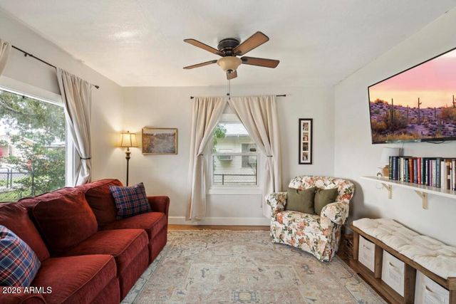 5540 W NORTHVIEW Avenue, Glendale, AZ 85301