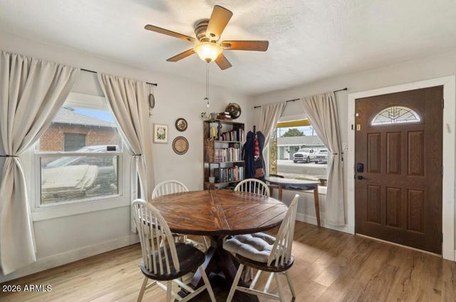 5540 W NORTHVIEW Avenue, Glendale, AZ 85301