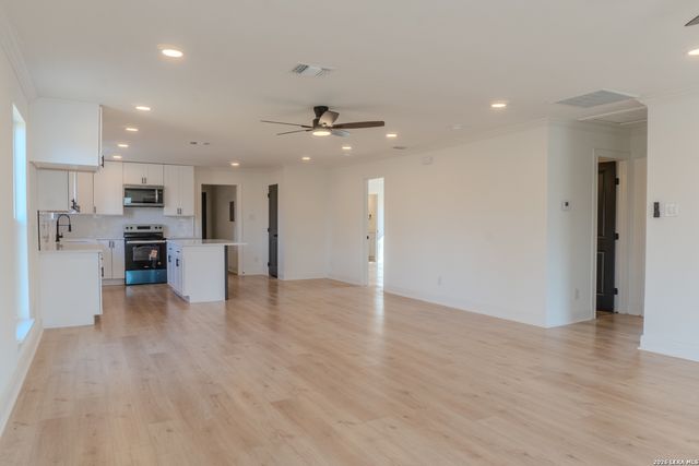 1214 Hough, Adkins, TX 78101