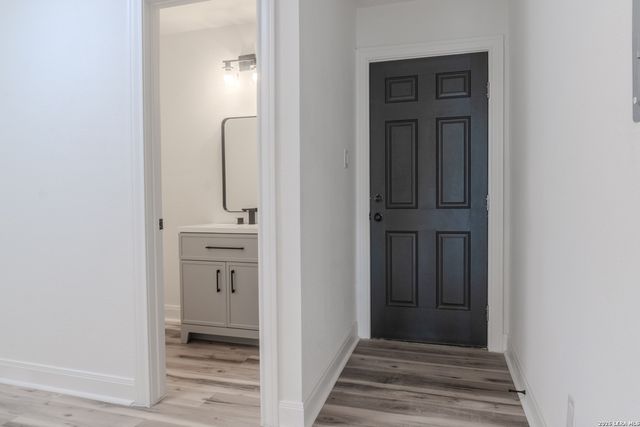 1214 Hough, Adkins, TX 78101