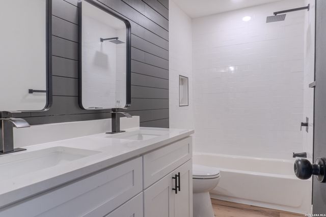 1214 Hough, Adkins, TX 78101