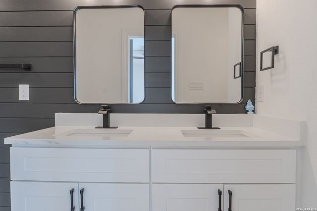 1214 Hough, Adkins, TX 78101