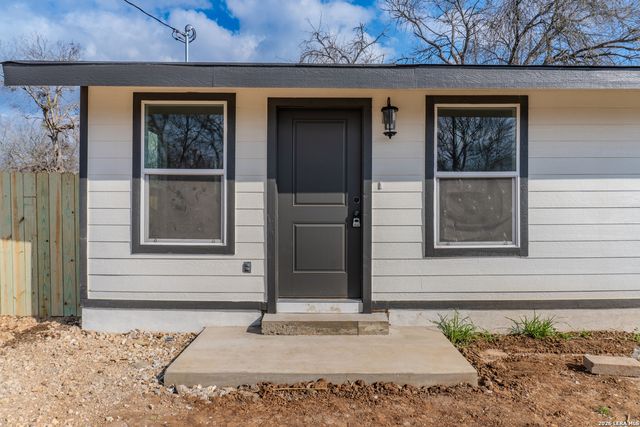 1214 Hough, Adkins, TX 78101