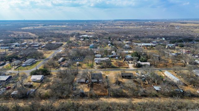 1214 Hough, Adkins, TX 78101