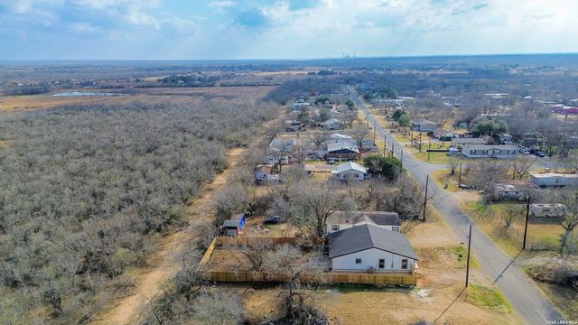1214 Hough, Adkins, TX 78101