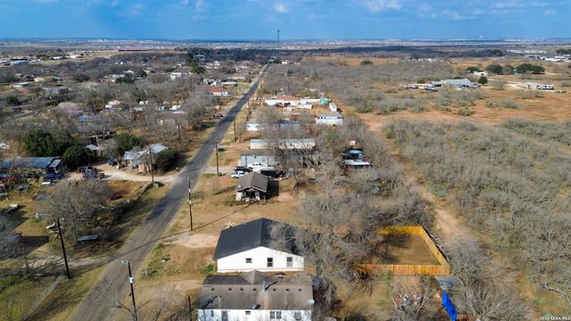 1214 Hough, Adkins, TX 78101