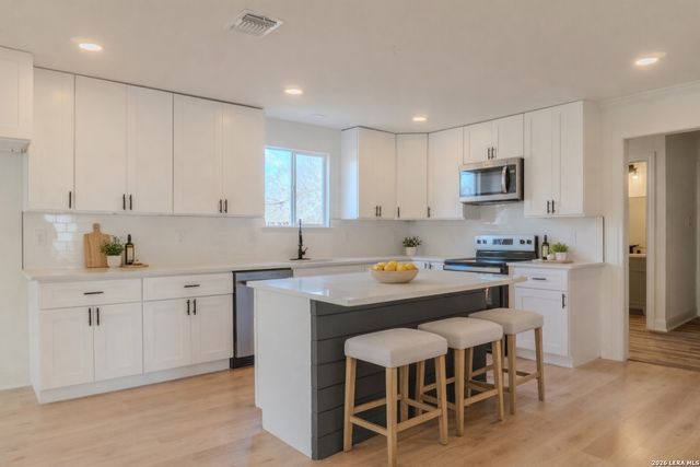 1214 Hough, Adkins, TX 78101