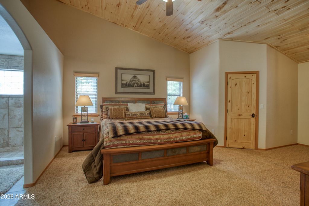 Image 15 of property listing at 5222 MOUNTAIN GATE Circle, Lakeside, AZ 85929