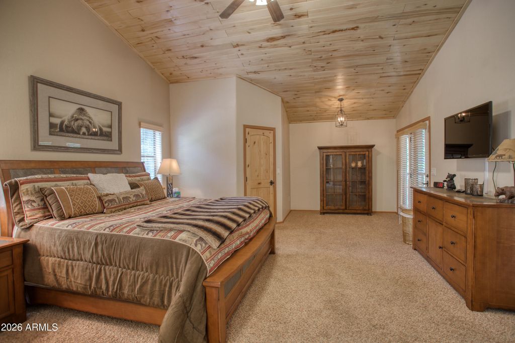Image 16 of property listing at 5222 MOUNTAIN GATE Circle, Lakeside, AZ 85929