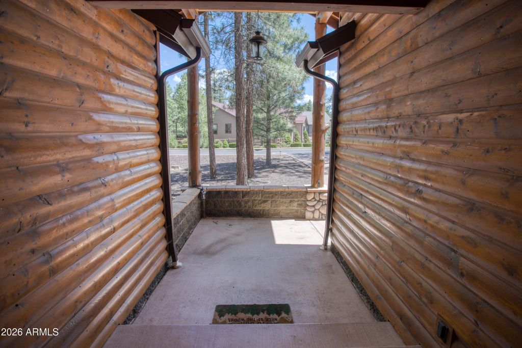 Image 29 of property listing at 5222 MOUNTAIN GATE Circle, Lakeside, AZ 85929