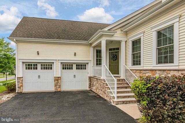 61 BEDFORD DR, Skillman, NJ 08558