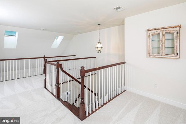 61 BEDFORD DR, Skillman, NJ 08558