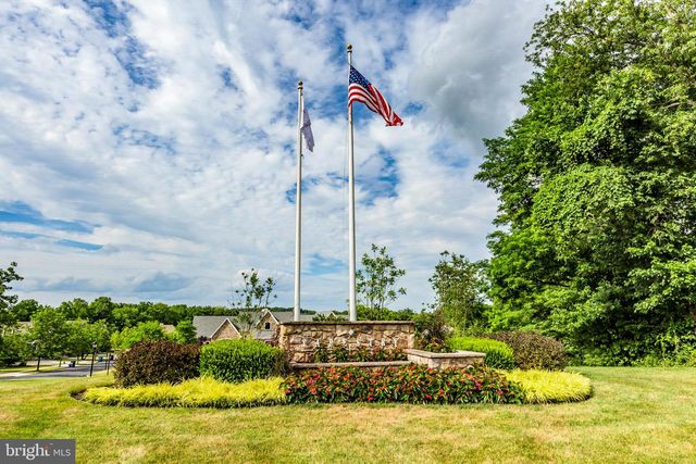 61 BEDFORD DR, Skillman, NJ 08558