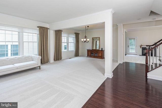 61 BEDFORD DR, Skillman, NJ 08558
