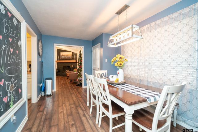 303 Wain Dr, Longview, TX 75604