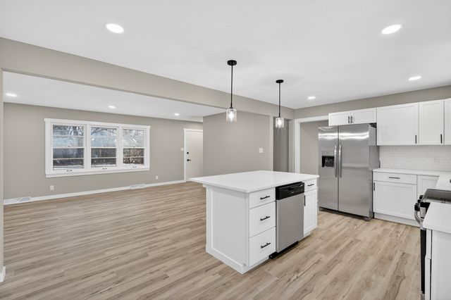 260 Ashworth Drive, Waukee, IA 50263