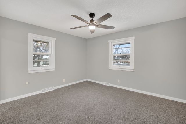 260 Ashworth Drive, Waukee, IA 50263