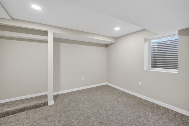 260 Ashworth Drive, Waukee, IA 50263