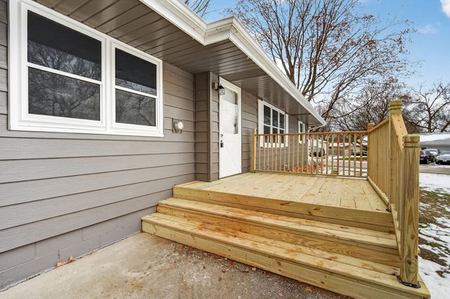 260 Ashworth Drive, Waukee, IA 50263