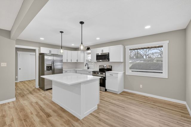 260 Ashworth Drive, Waukee, IA 50263