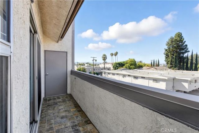 20253 Keswick St 326, Winnetka, CA 91306