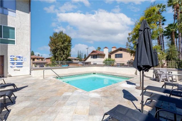 20253 Keswick St 326, Winnetka, CA 91306