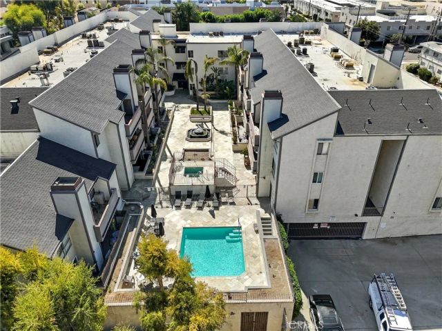 20253 Keswick St 326, Winnetka, CA 91306