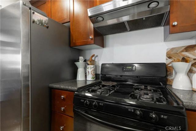 20253 Keswick St 326, Winnetka, CA 91306