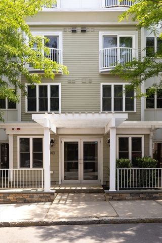 143 Cedar Street 6, Somerville, MA 02144