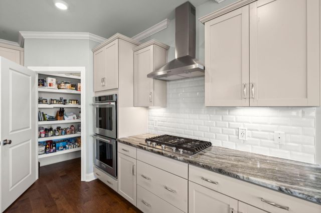 649 Chigwell Springs Lane, Summerville, SC 29486