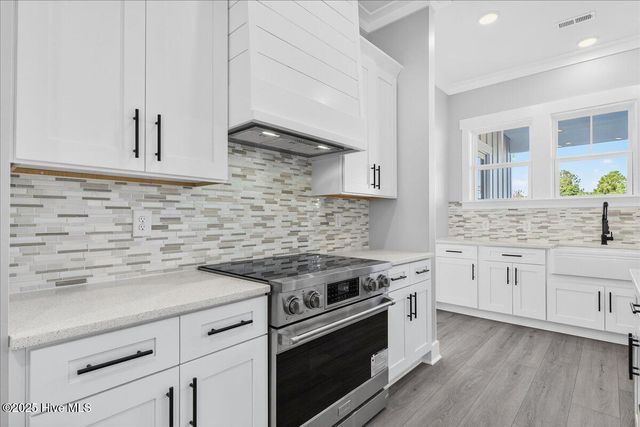 564 Fairburn Court NW, Calabash, NC 28467