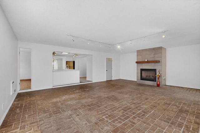 1820 Indiana Street NE, Albuquerque, NM 87110