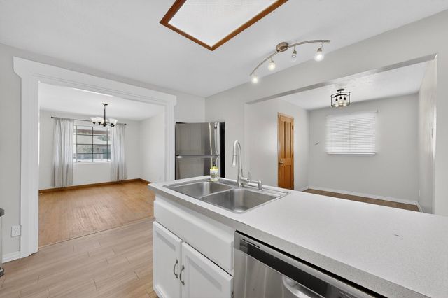 1820 Indiana Street NE, Albuquerque, NM 87110