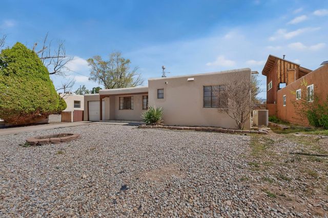 1820 Indiana Street NE, Albuquerque, NM 87110