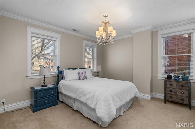 7330 Kingsbury Boulevard, St Louis, MO 63130