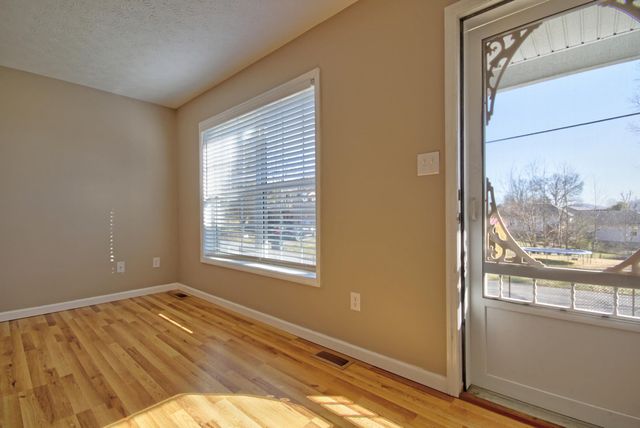 109 Pine Street, London, KY 40741