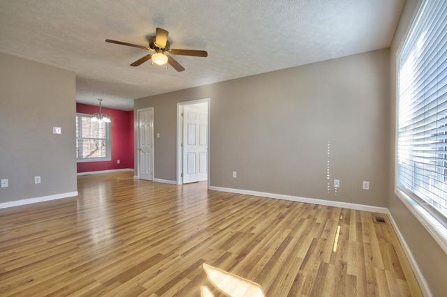 109 Pine Street, London, KY 40741