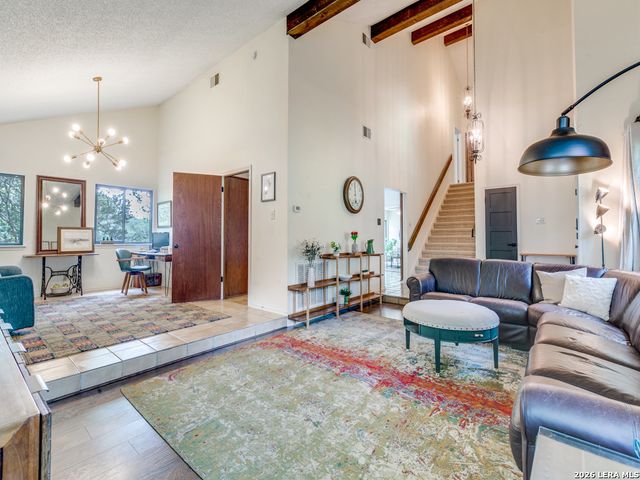 14302 Fox Fire Ln, San Antonio, TX 78231