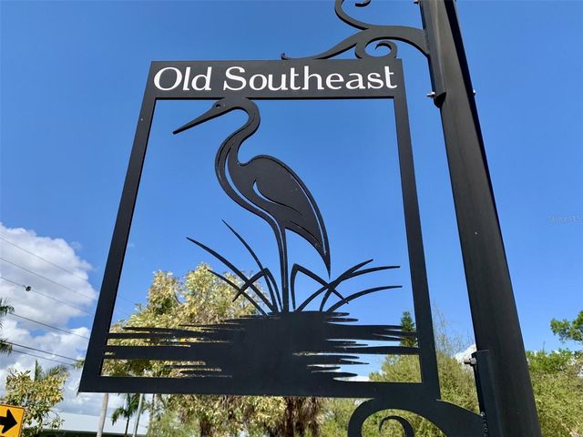 127 17TH AVENUE S, St Petersburg, FL 33701