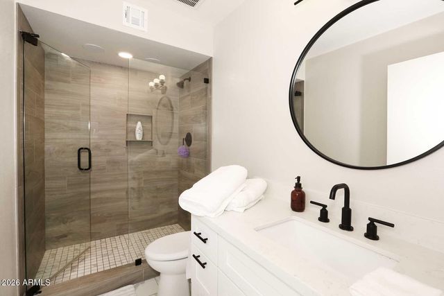 8390 E SOLANO Drive, Scottsdale, AZ 85250