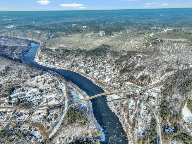 25 State Route 55, Barryville, NY 12719