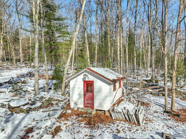 25 State Route 55, Barryville, NY 12719