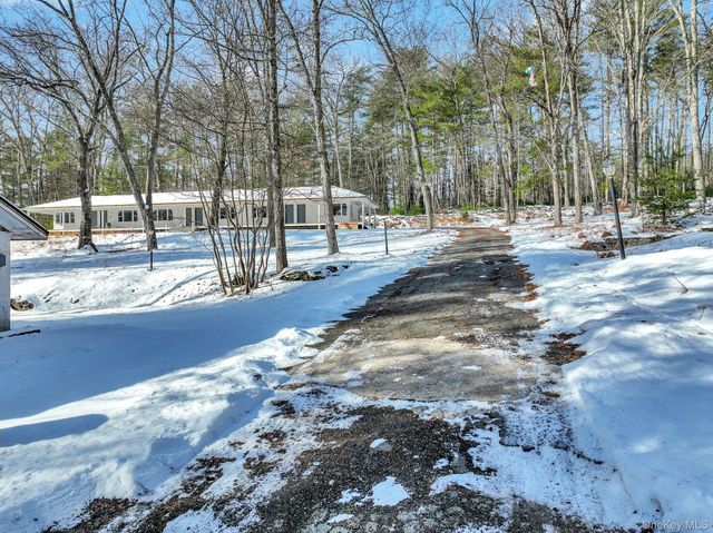 25 State Route 55, Barryville, NY 12719