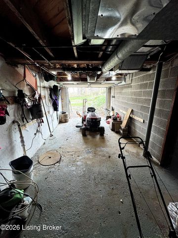 154 Sunset Dr, Frankfort, KY 40601