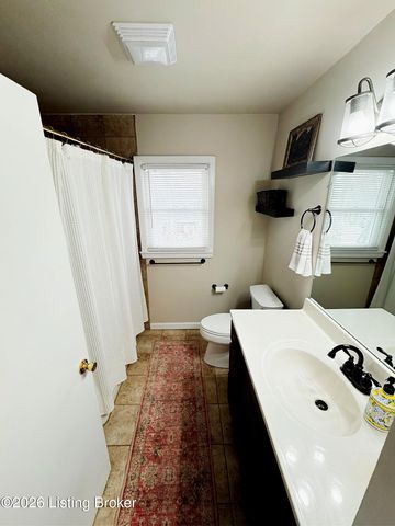 154 Sunset Dr, Frankfort, KY 40601