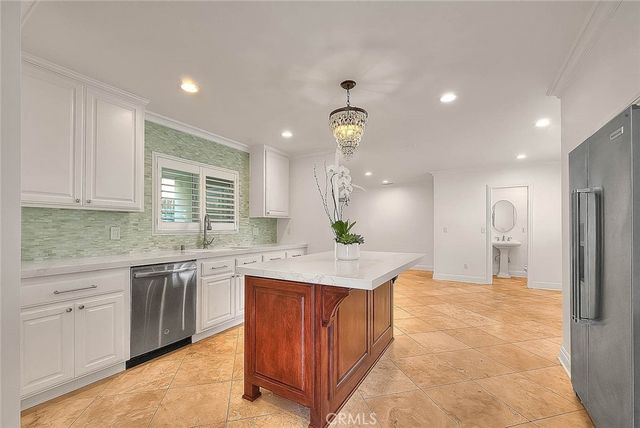 75 Claremont, Long Beach, CA 90803